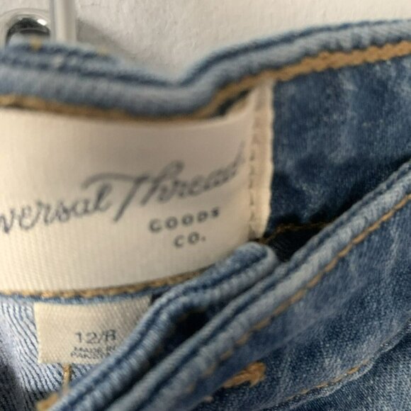 Universal Thread Jeans 12 High Rise Straight Medium Wash - Picture 4 of 10
